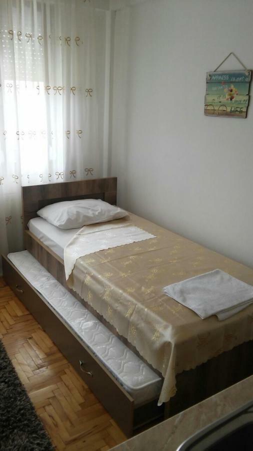 Apartments Струга Екстер'єр фото